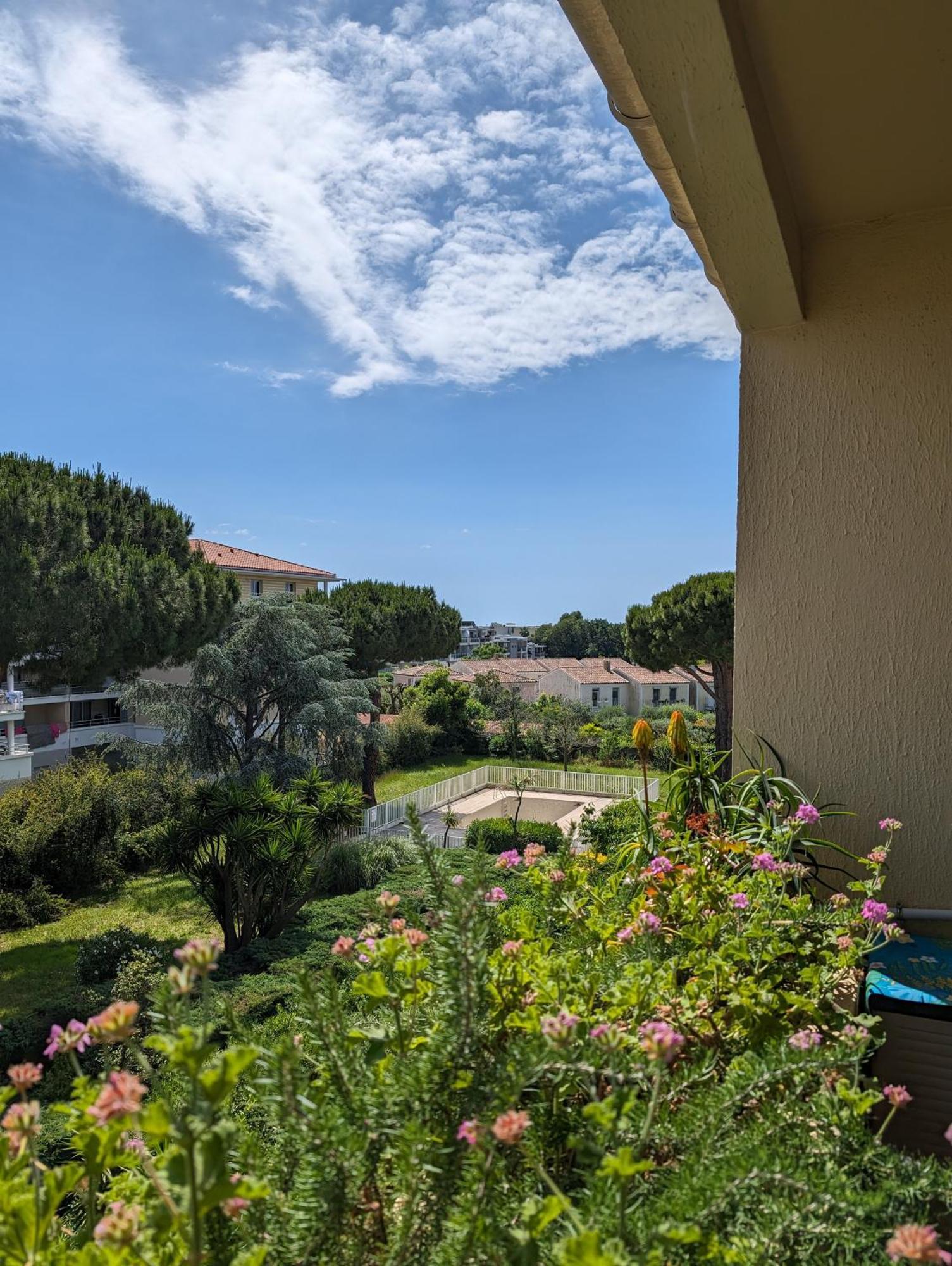 Studio Calme Dernier Etage Antibes Exteriör bild